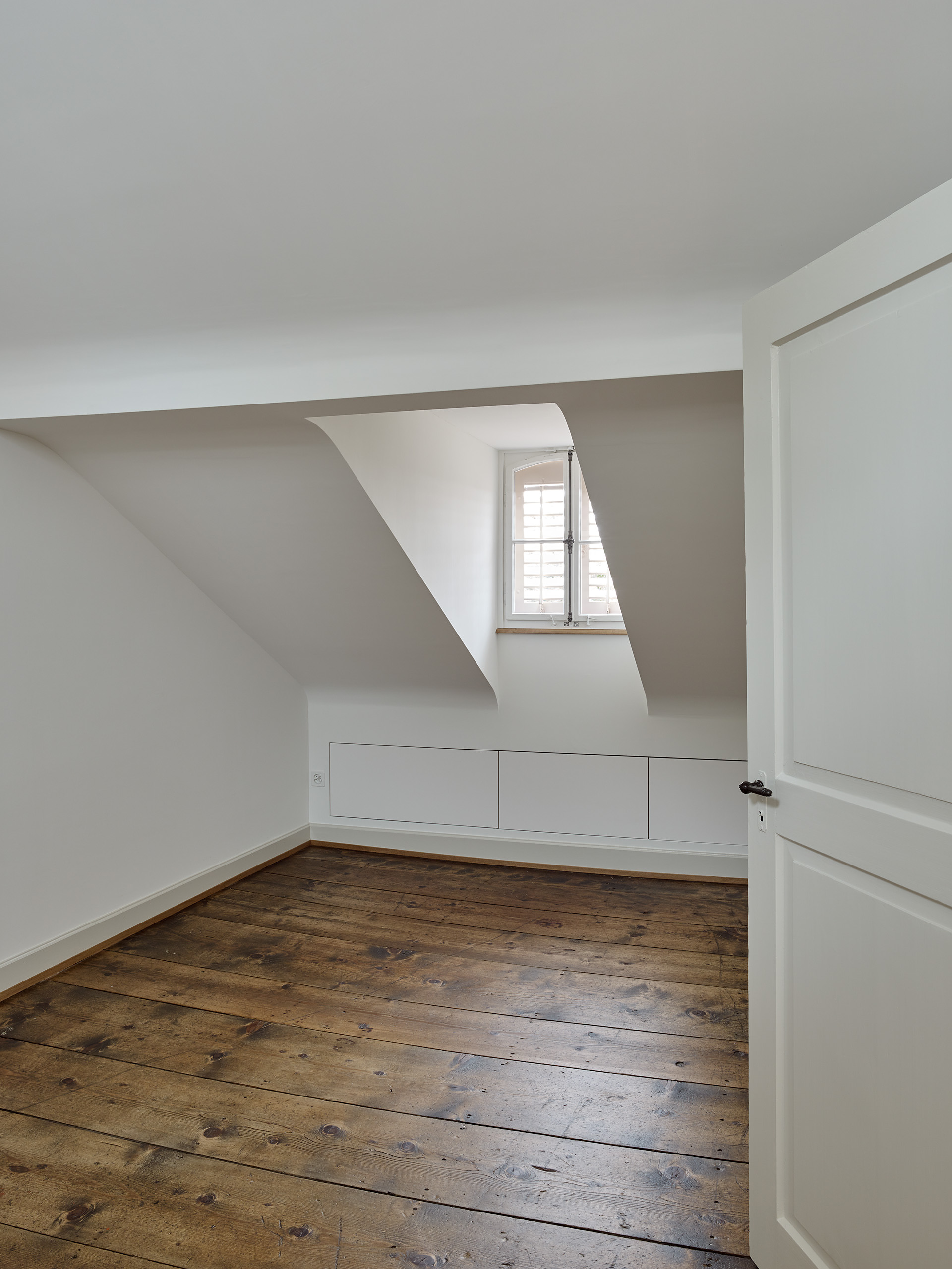 E19707 Alpa 089883 SCREEN